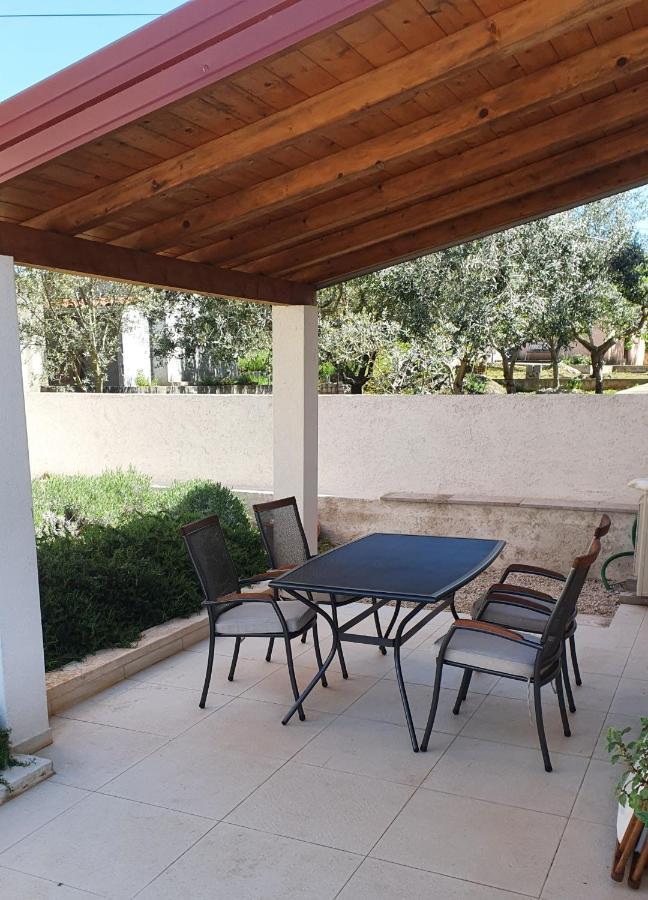 Villa Santa Eufemia Sutomiscica エクステリア 写真